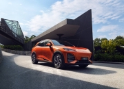 深蓝L07首发亮相：左手深蓝超级增程 右手华为乾崑智能