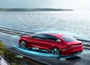 自研AI数字底盘，吉利汽车完成全球首个无人驾驶漂移