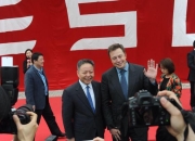 大裁员下，特斯拉两名顶级高管离职